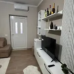 Апартаменты Shoraj Rent House Влёра