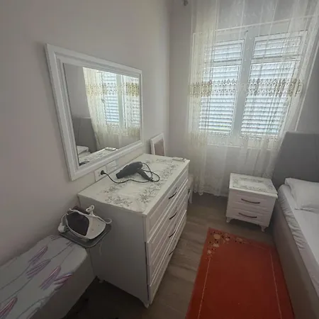 Shoraj Rent House Vlorë